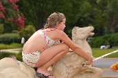 Click to see NOOG_330.JPG