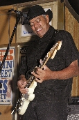 Click to see _ZAC0013.JPG